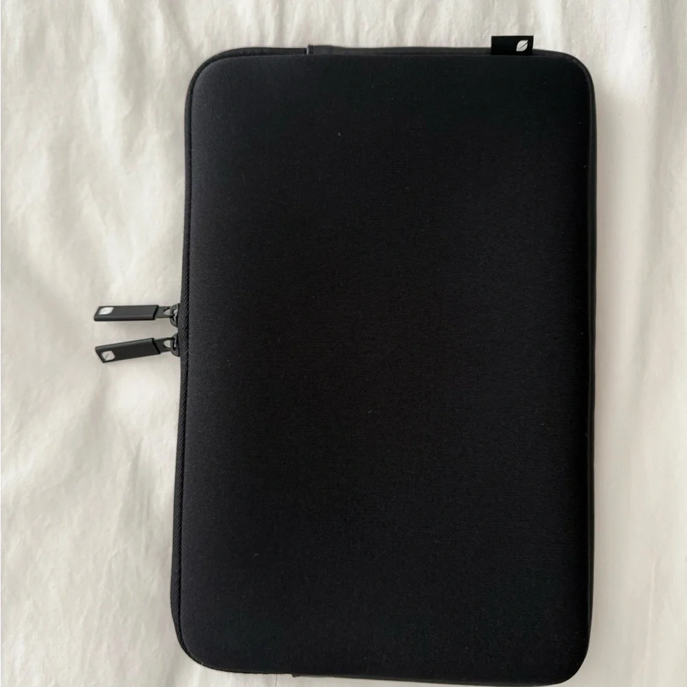 InCase Black Tablet Sleeve
